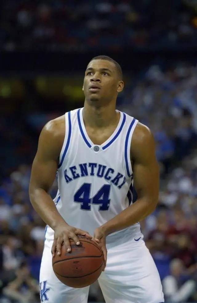 浓厚的兴趣 浓厚的兴趣